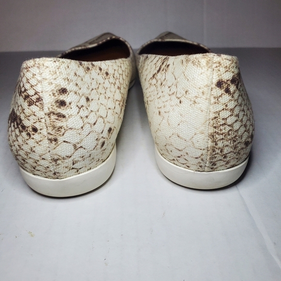 Franco Sarto Dawna size 8.5 Canvas pointed toe slip on flats - Picture 5 of 7
